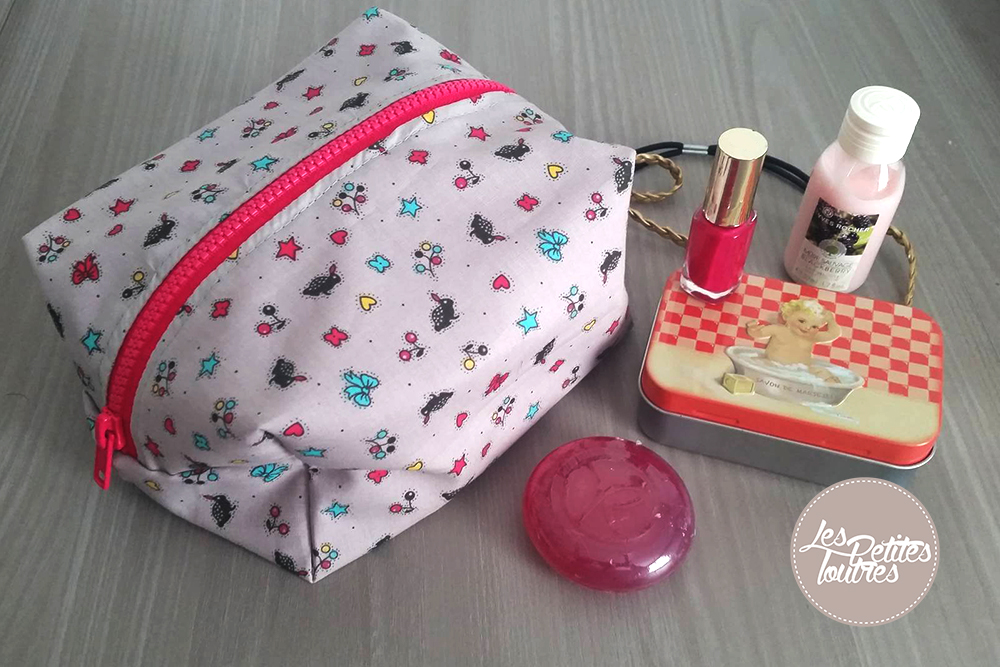 Ma petite trousse d'accessoires en tissu - Tuto de couture